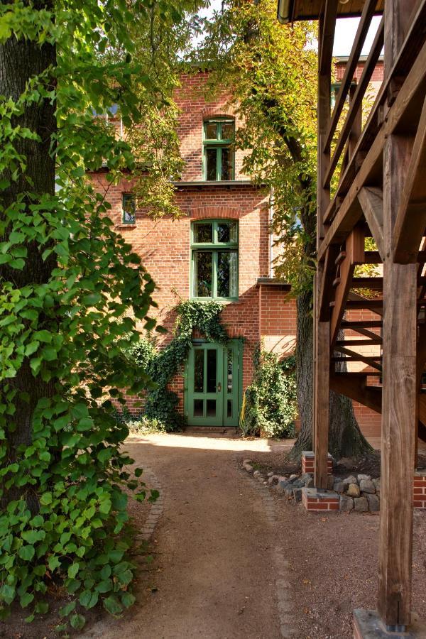 Gasthaus Und Pension "Zum Hauenden Schwein" Wörlitz المظهر الخارجي الصورة